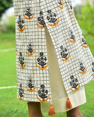 Chaand Kali Kurta